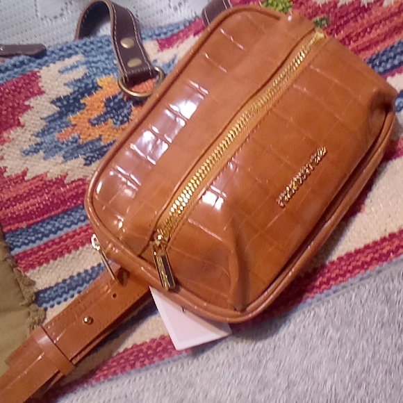 Juicy Couture Other - New With Tags★JUICY COUTURE ADJUSTABLE BELT KEEPS HANDS FREE & BELONGINGS SAFE!